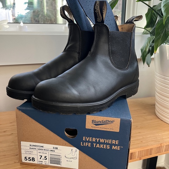 Blundstone Boots - Size AUS/UK 7.5 - Model 558 - Black - Leather Lined - EUC - Picture 1 of 8
